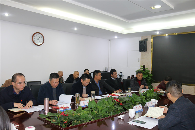 公司领导.jpg 公司领导.jpg